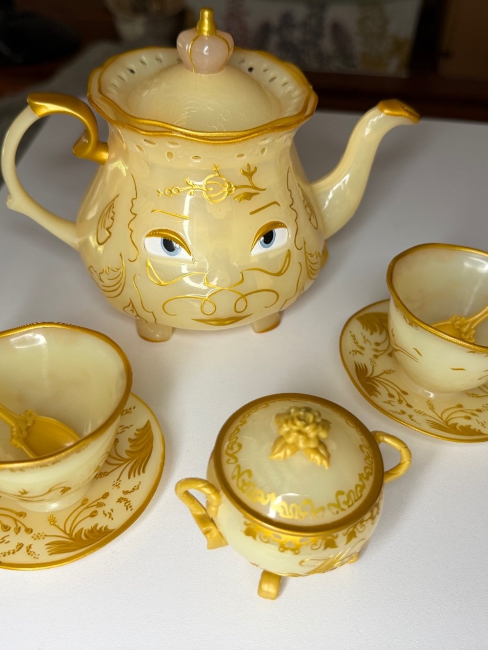 Disney Beauty Beast Enchanted Objects Tea Set Mrs Potts Chip Toy